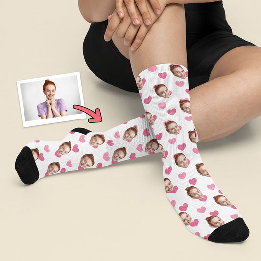 Śmieszne Skarpetki z Twarzą w Serduszka